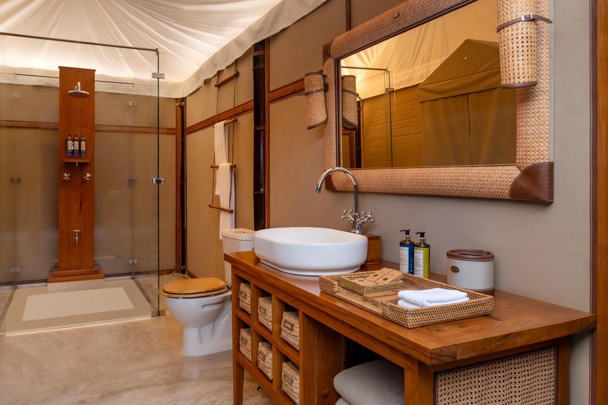 The Outpost Al Barari Camp Hotel Mesaieed Exterior foto